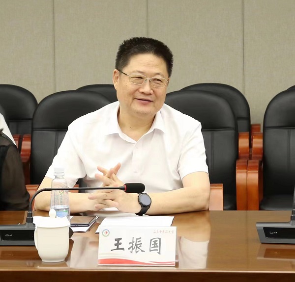 王振國講話.jpg